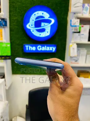 Apple iPhone XR 128 Gb (Used)