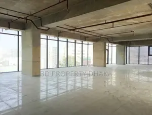 2500sqft nice open Commercial Space Rent in Gulshan Avenue