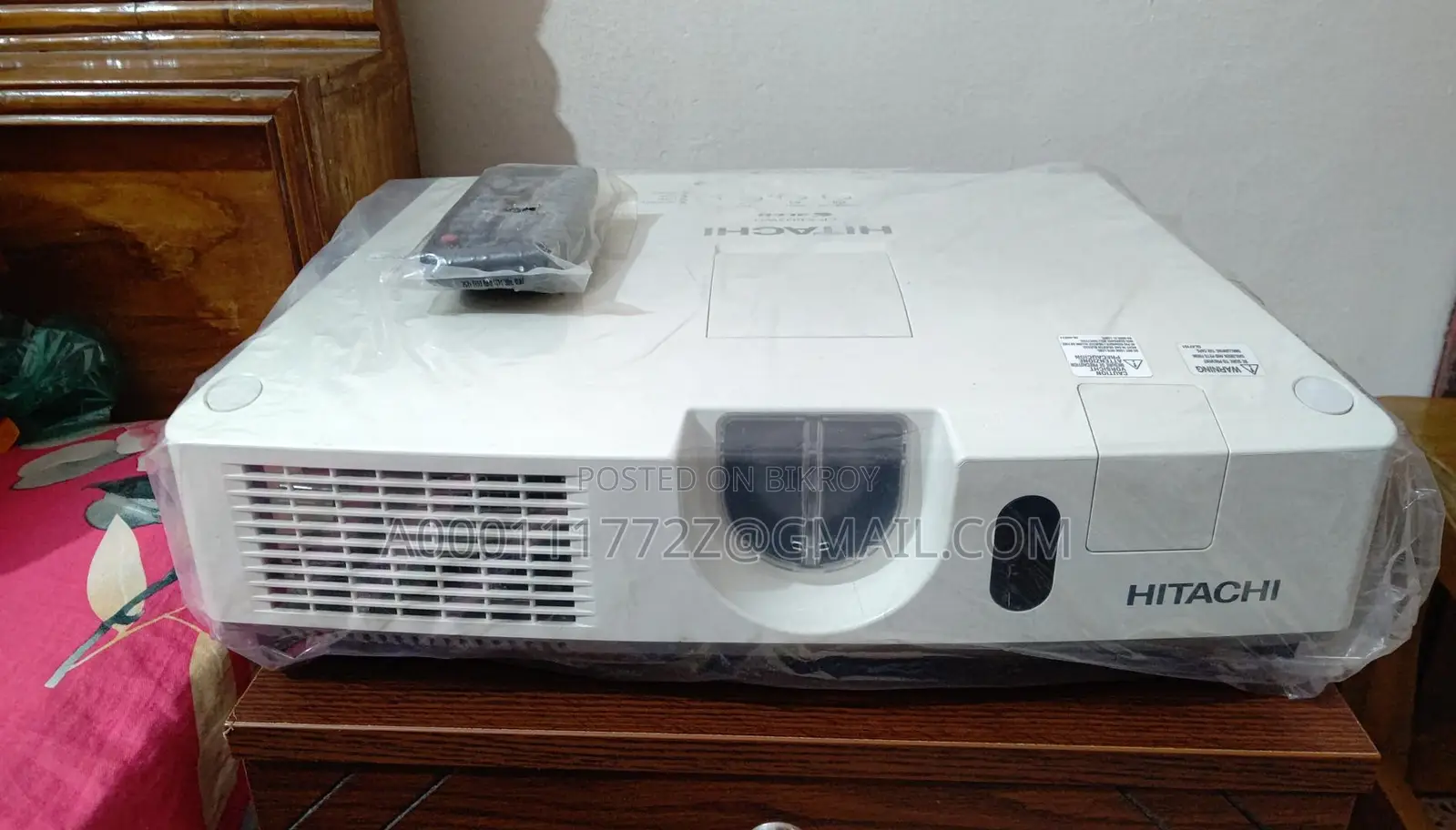 HITACHI CP-X4022WN PROJECTOR