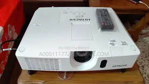 HITACHI CP-X4022WN PROJECTOR