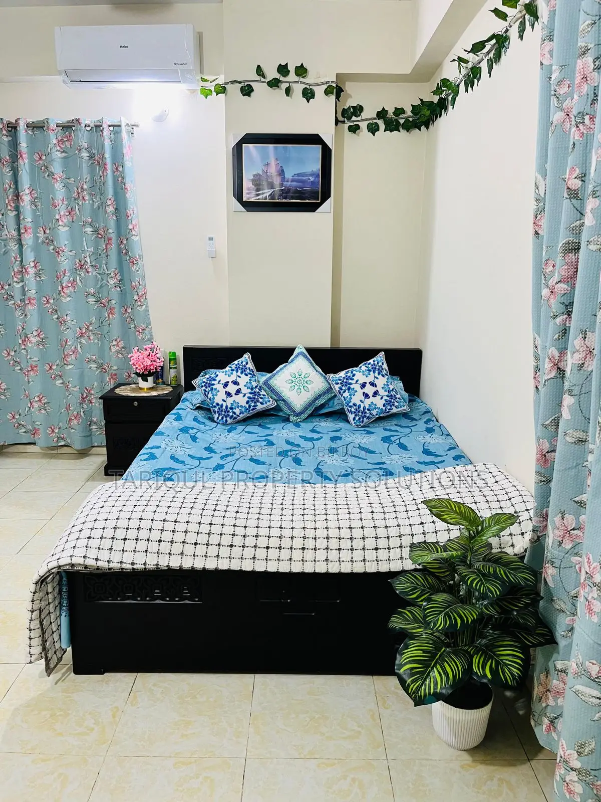 Full furnished apartment at Banasree(south)