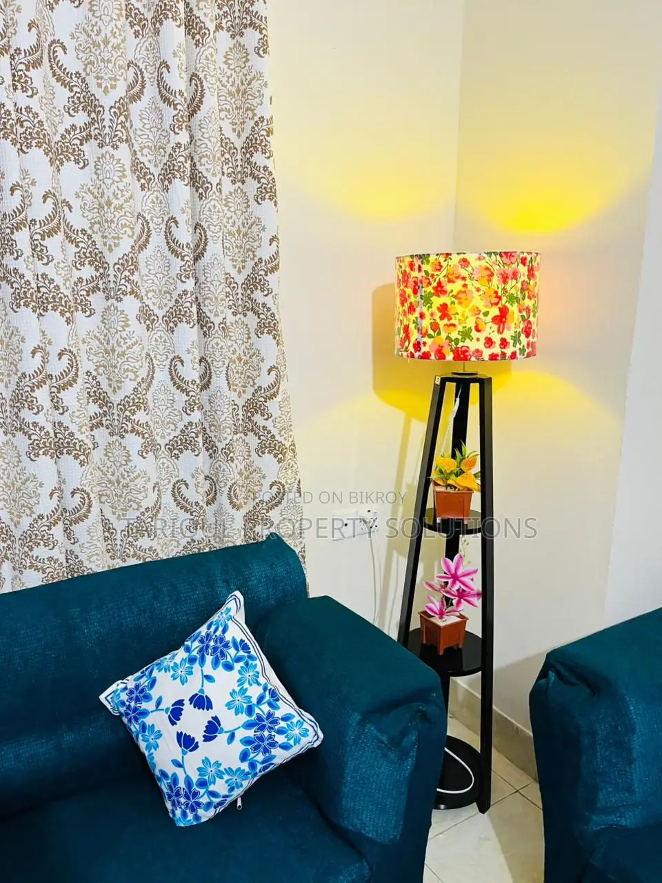 Full furnished apartment at Banasree(south)