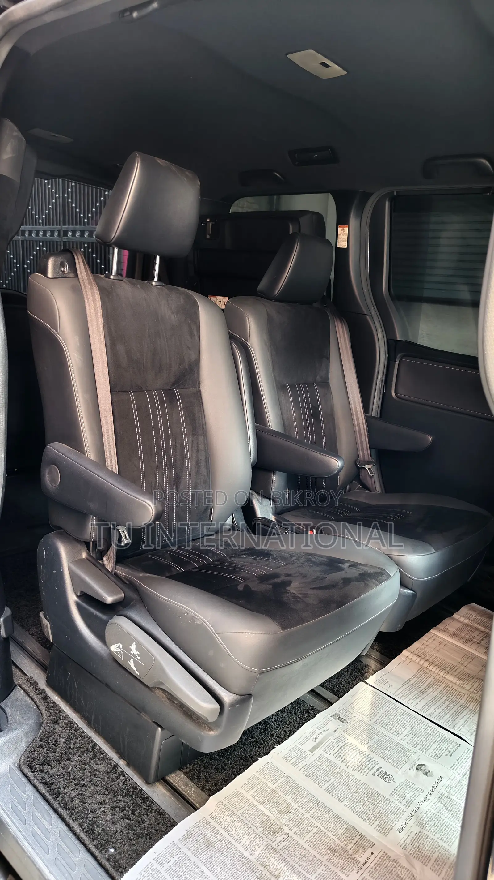 Toyota Esquire HV GI PREMIUM PUSH 2020