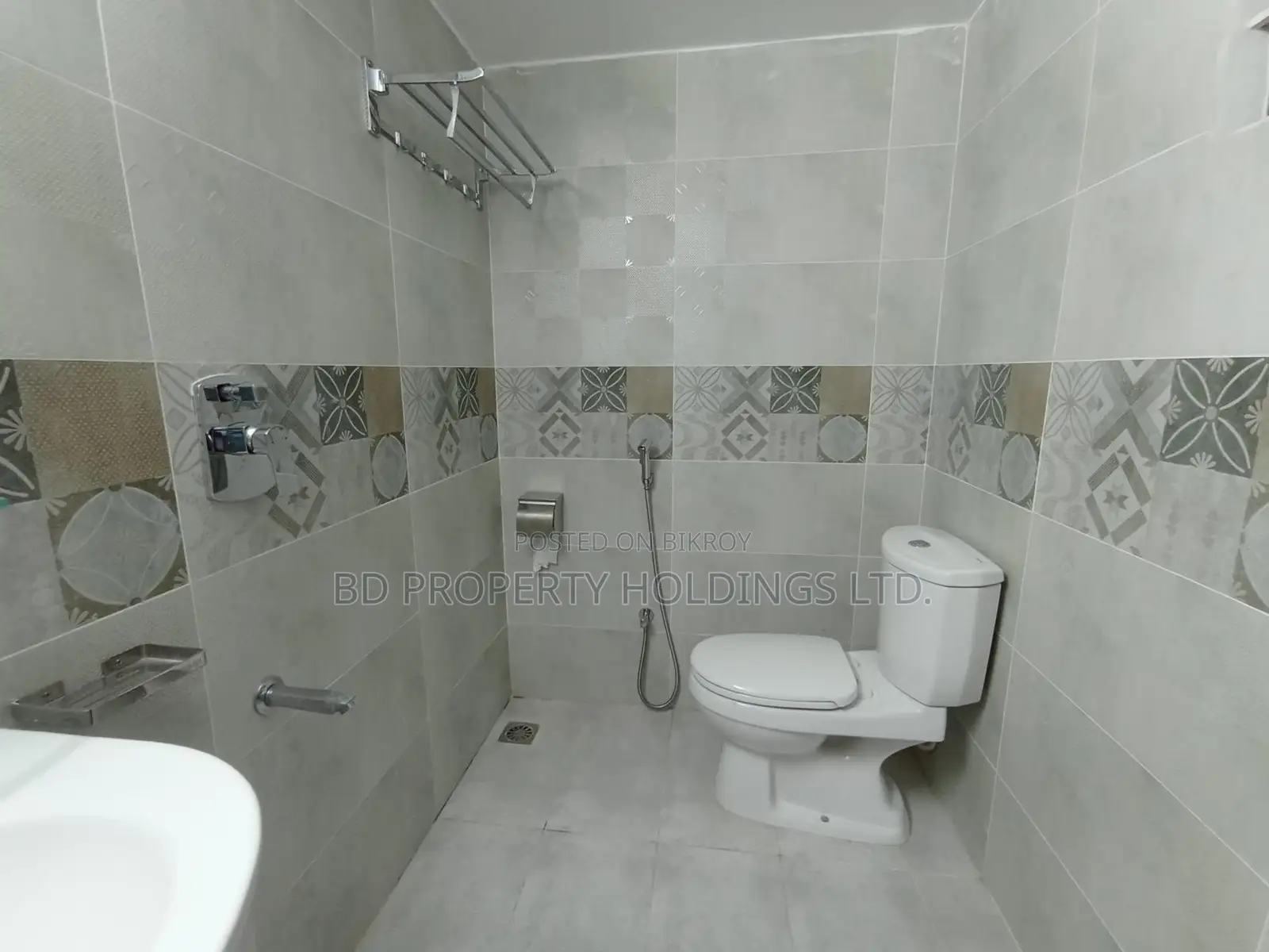 1200 SQFT Luxurious Full Furnished Ready Flat for Rent in Uttara