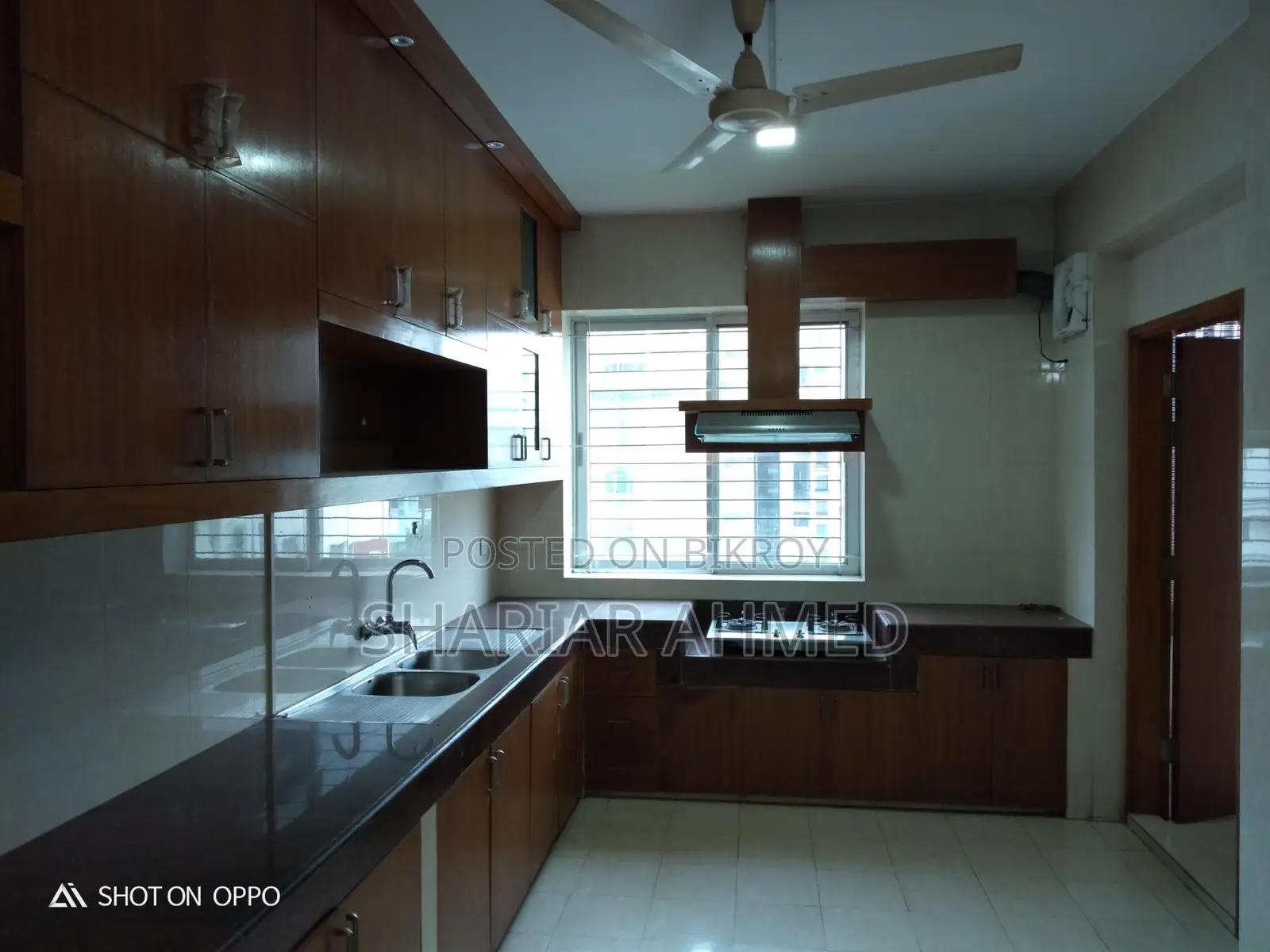 Unfurnished 3bed-2400 Sqft Apartment Rent In Gulshan