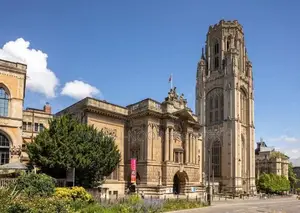 ১০ ই এপ্রিল এর আগে UK of Bristol স্কলারশিপ সুযোগ