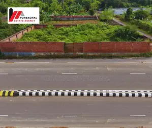 ৩০০ ফুটের ওপর, দক্ষিণমুখী, সেক্টর ৯-এ ১০ কাঠার প্লট