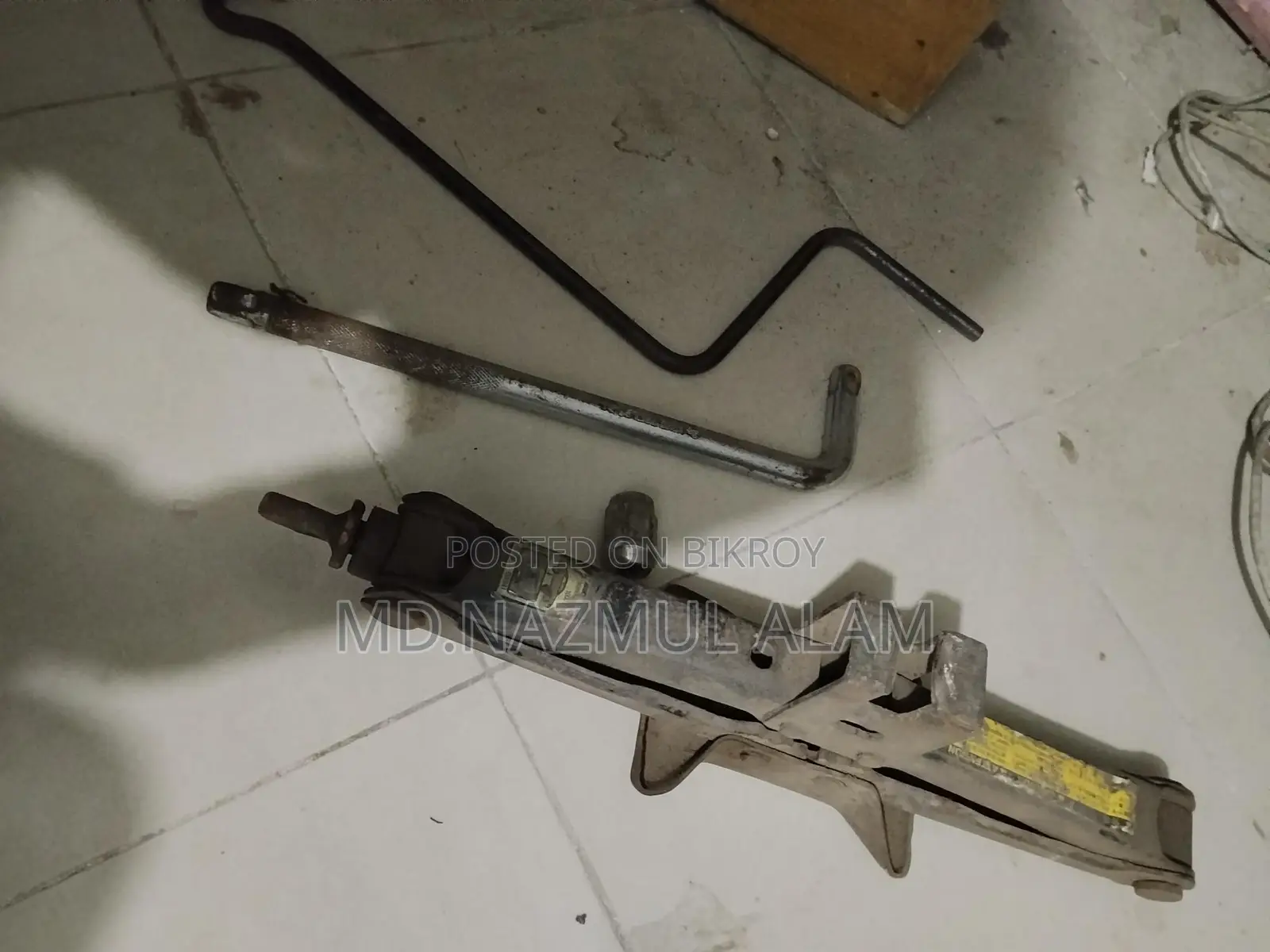 Tire Removal Machine