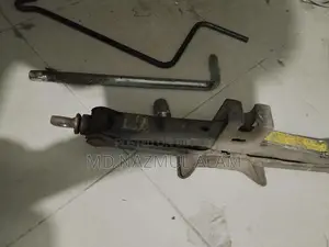 Tire Removal Machine
