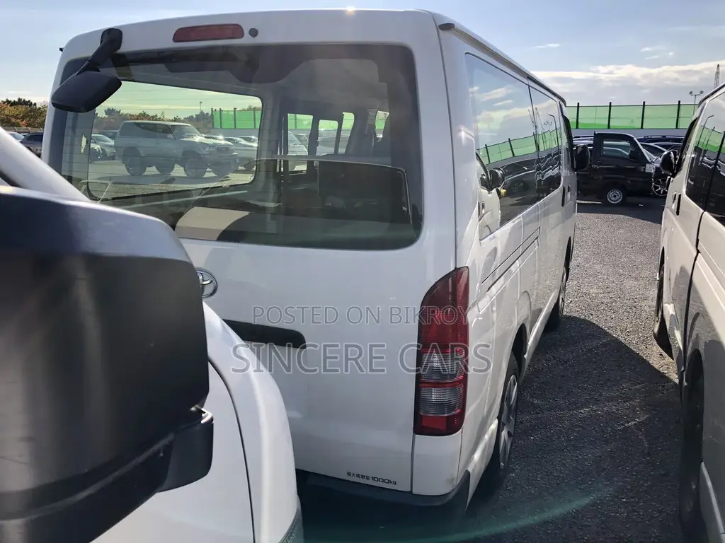 Toyota Hiace DX GL WITH LED 2020