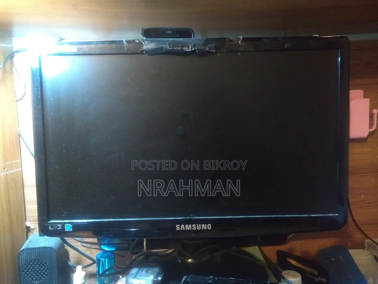 19 Inch LED Monitor