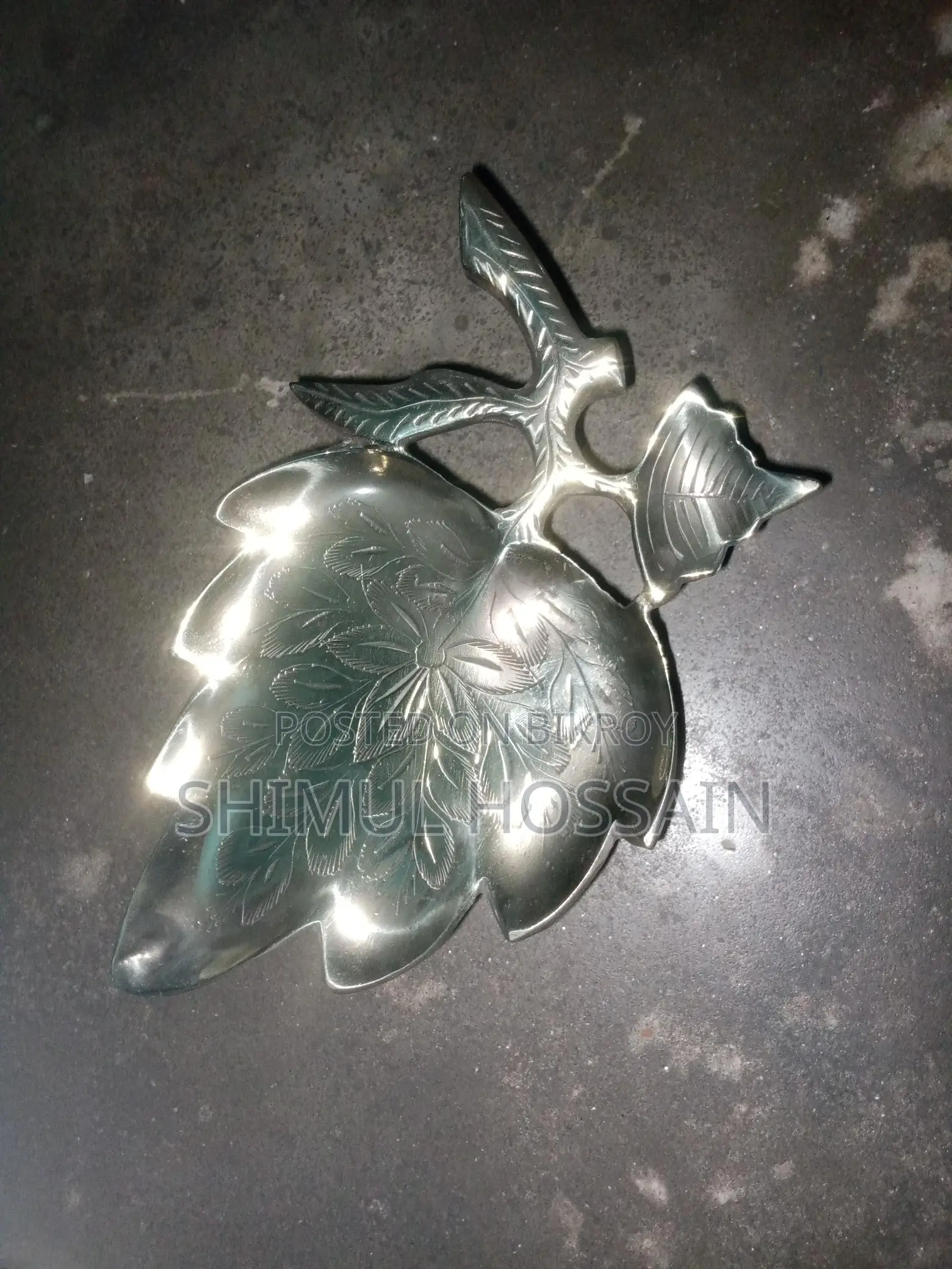 পিতলের পানদান বিক্রি করা হবে
