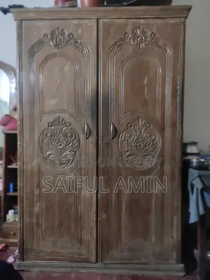 সেগুন কাঠের আলমারি