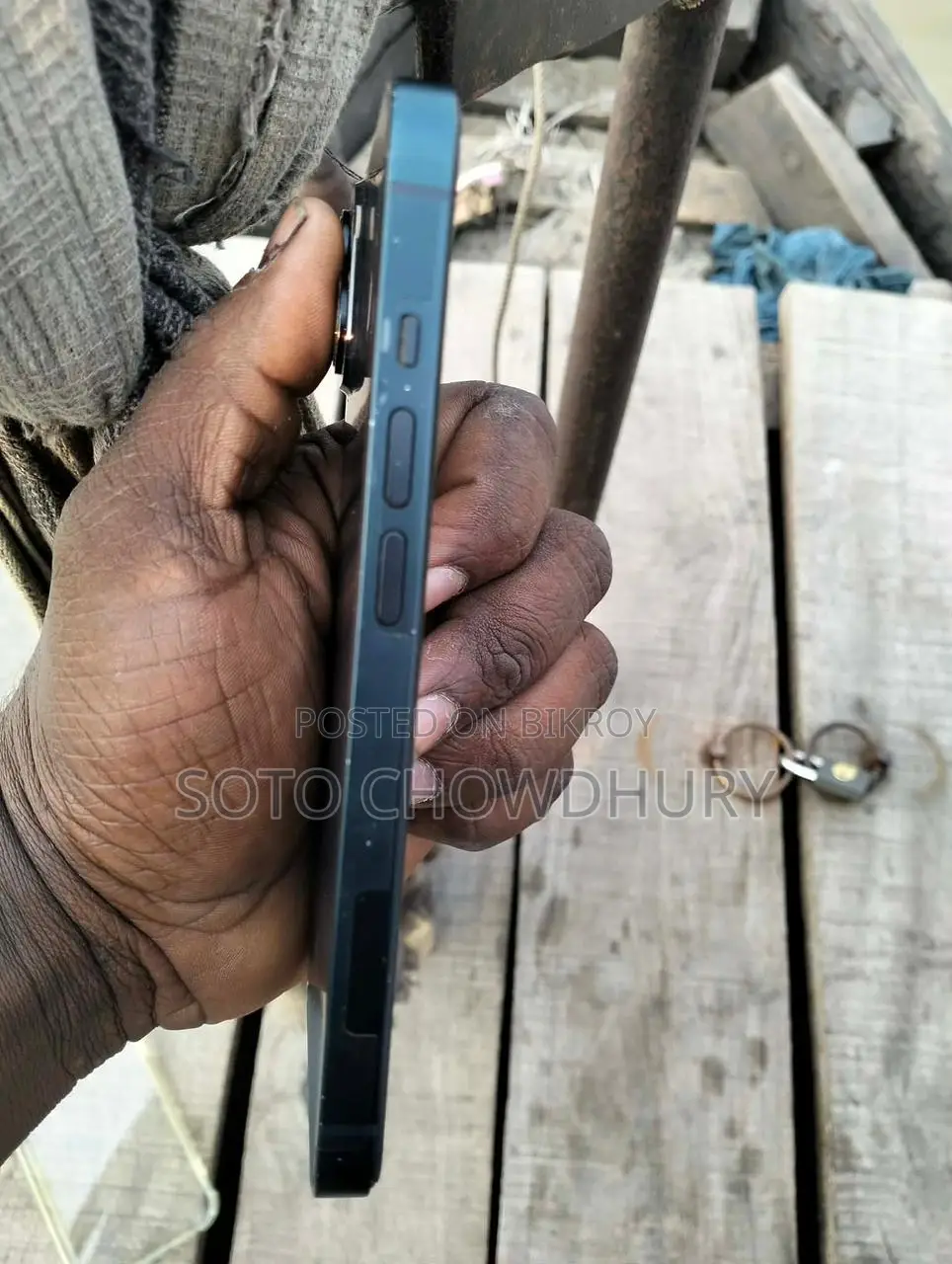 Apple iPhone 14 (Used)