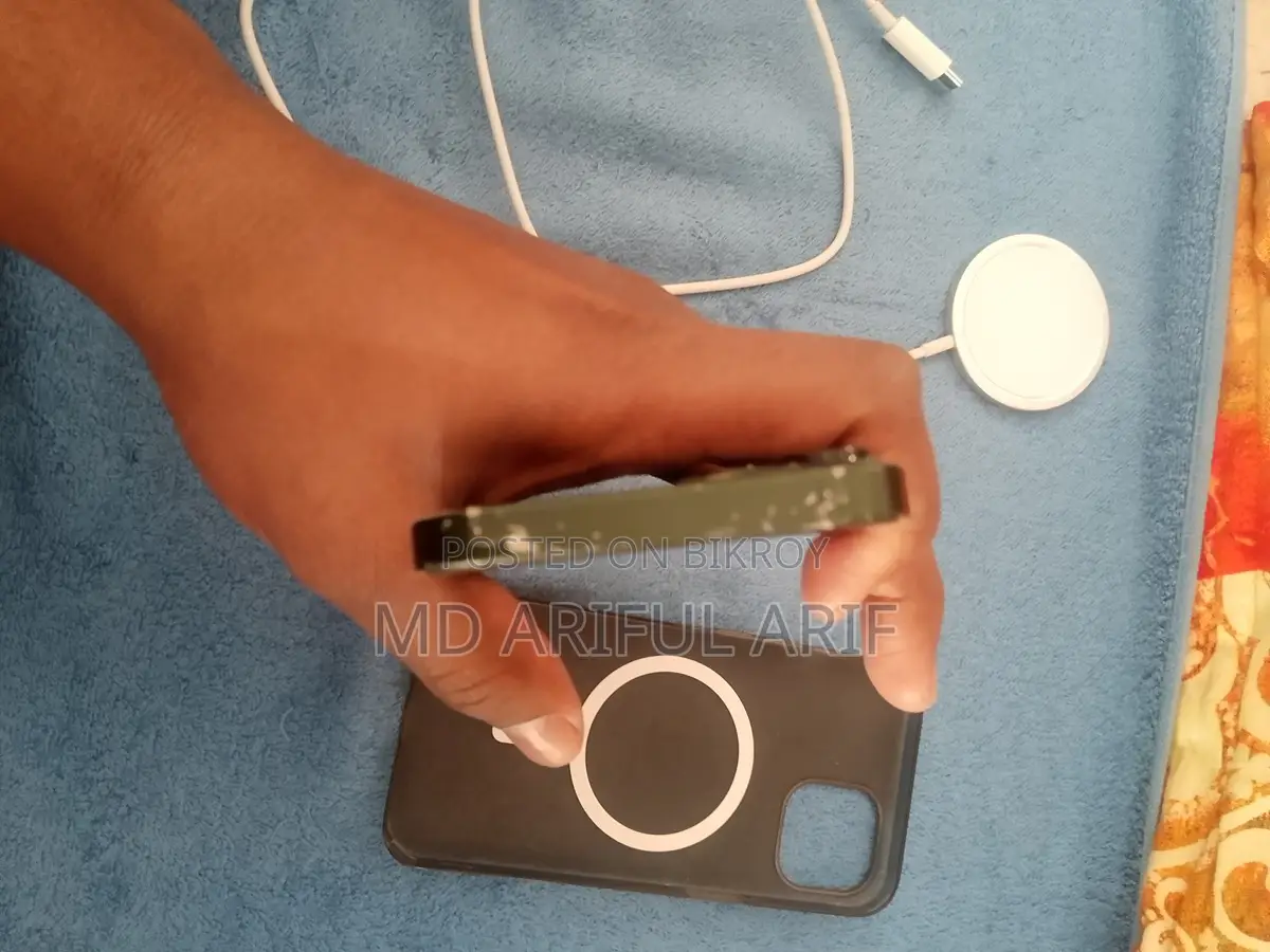 Apple iPhone 13 128GB (Used)