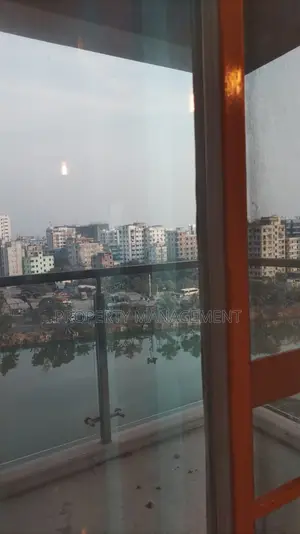 3150Sqft New Luxurious Lake View Apartment Rent 3Bed 4Bath Gulshan2