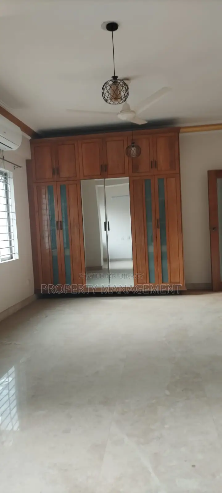 3150Sqft New Luxurious Lake View Apartment Rent 3Bed 4Bath Gulshan2