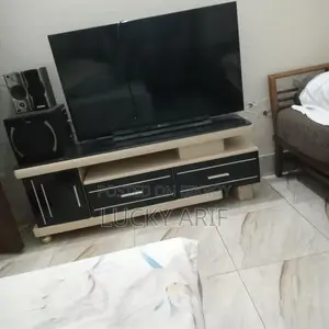 চাইনিজ টিভি স্ট্যান্ড