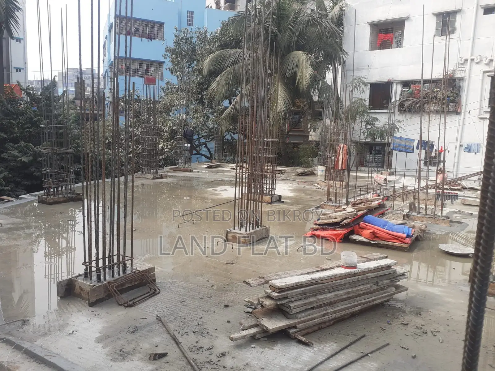 ফ্ল্যাট বিক্রি @ দক্ষিণ পশ্চিম কর্নার প্লটে 1140 বর্গফুট
