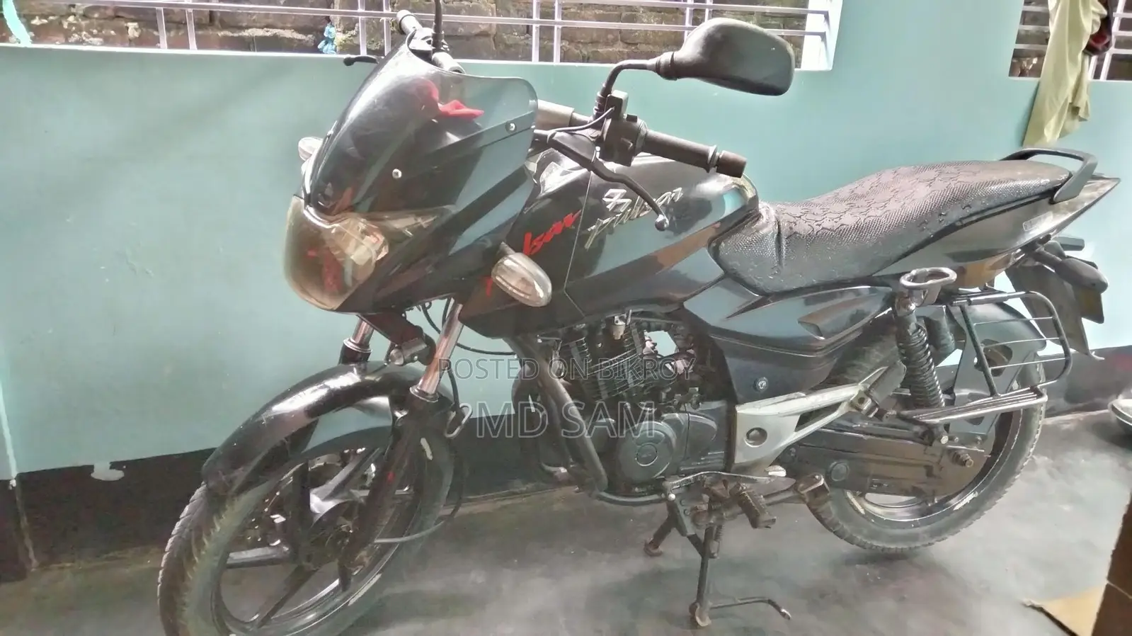 Bajaj Pulsar 150 2011