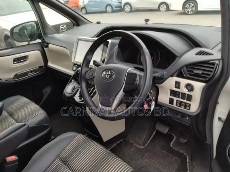 Toyota Noah SI WXB PACKAGE 2021