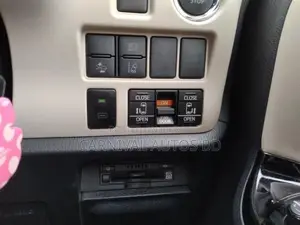 Toyota Noah SI WXB PACKAGE 2021
