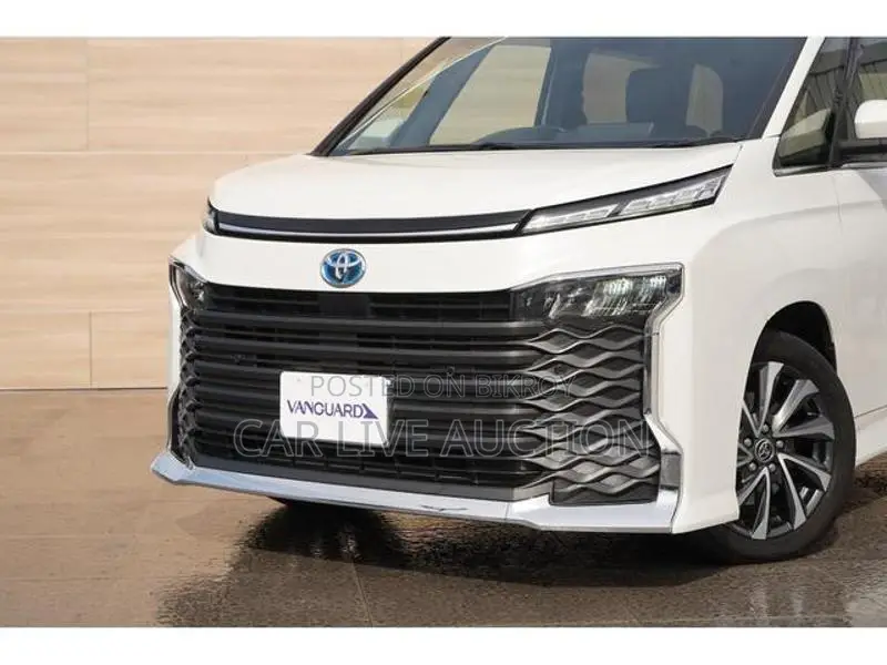 Toyota Voxy Hybrid S-Z 2022