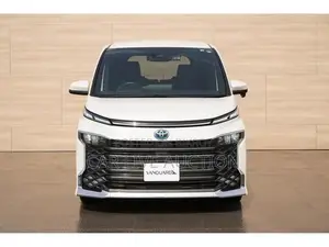 Toyota Voxy Hybrid S-Z 2022