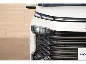 Toyota Voxy Hybrid S-Z 2022