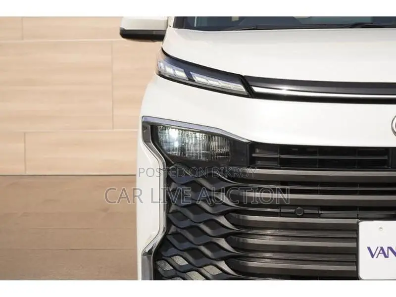 Toyota Voxy Hybrid S-Z 2022