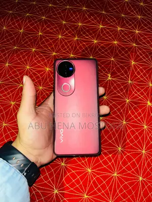 Vivo V50 8/256 (Used)