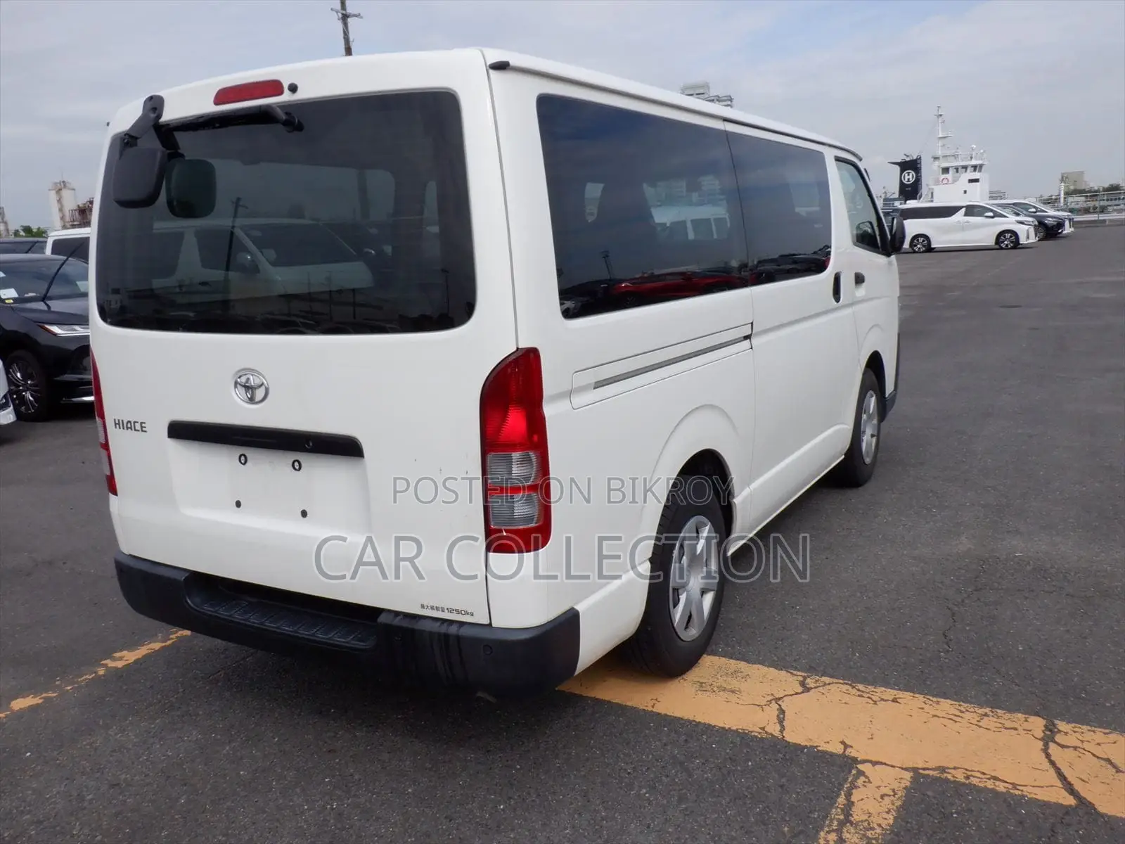 Toyota Hiace DX 2020