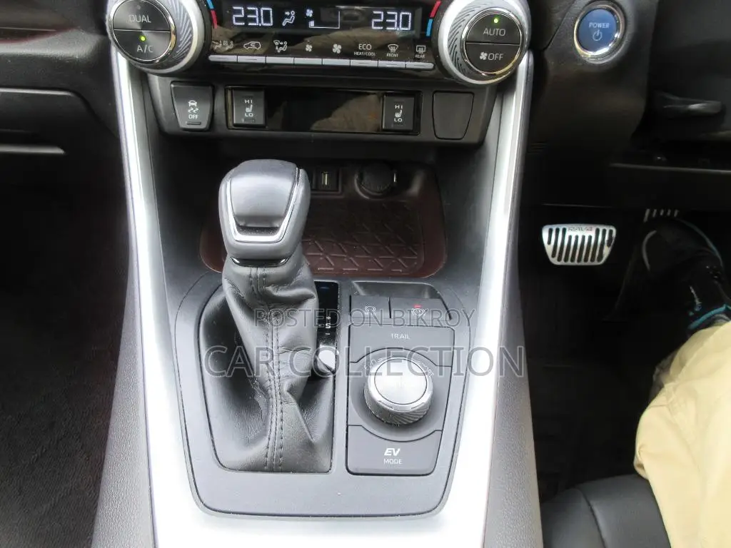 Toyota RAV4 G Hybrid Black 2022