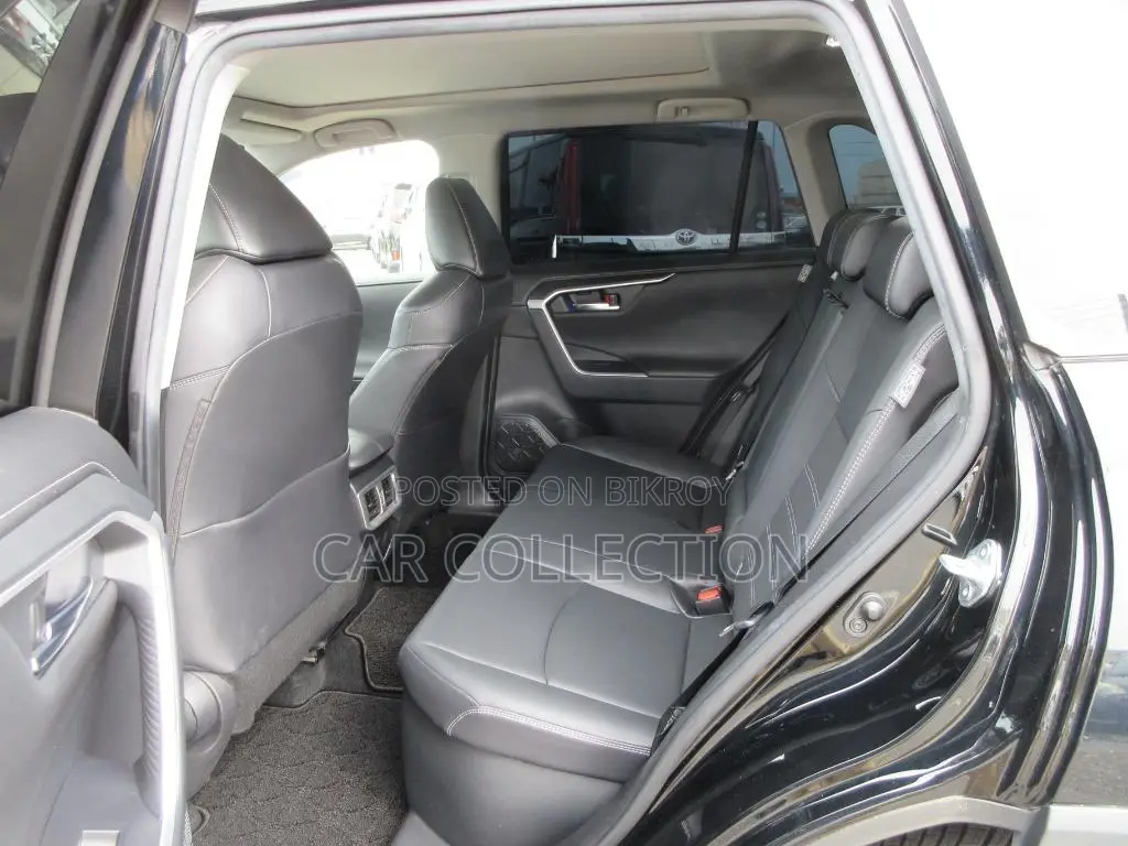Toyota RAV4 G Hybrid Black 2022
