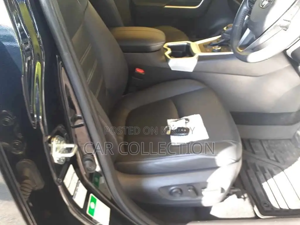 Toyota RAV4 G Hybrid Black 2022