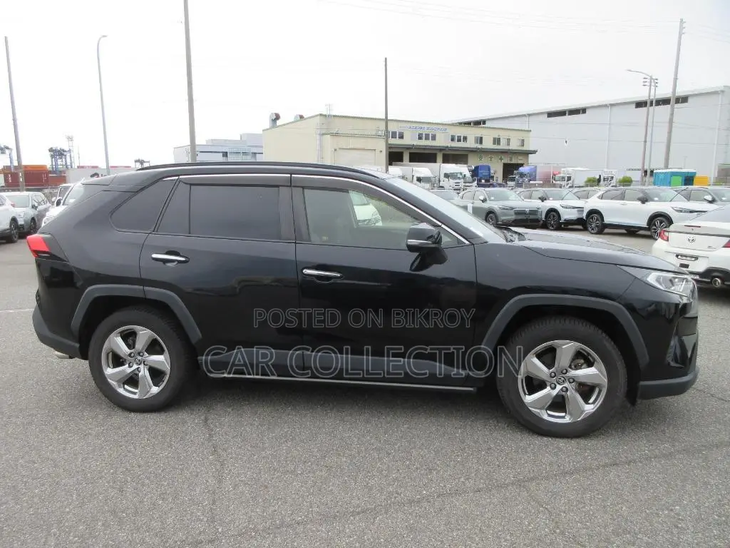Toyota RAV4 G Hybrid Black 2022