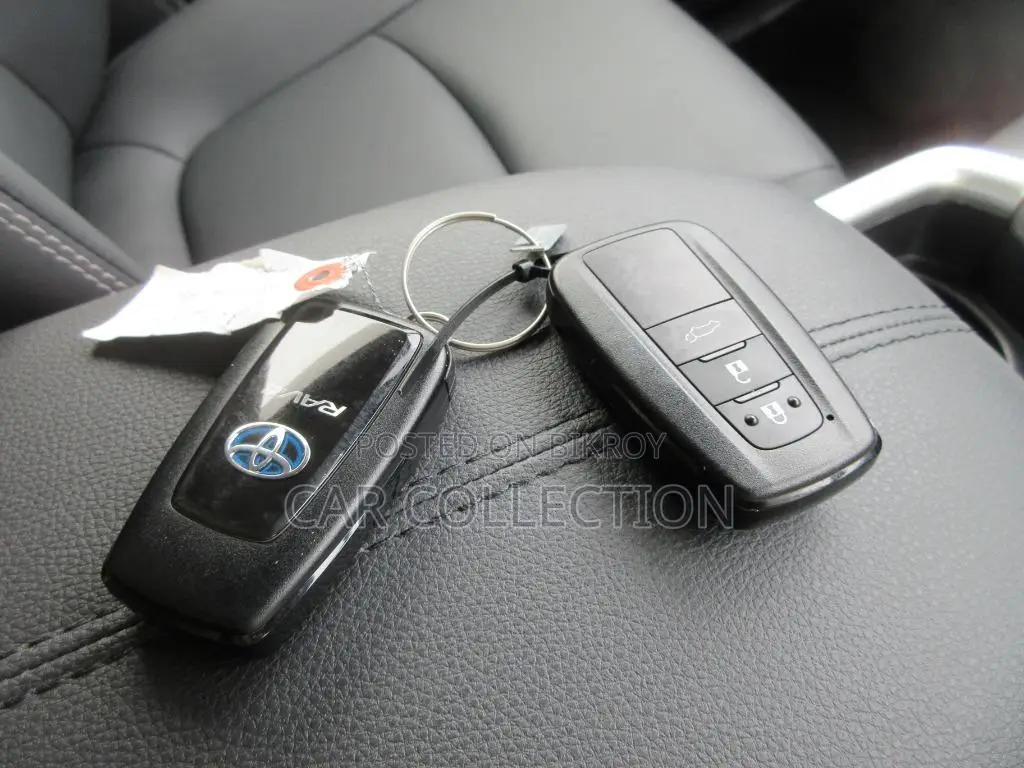 Toyota RAV4 G Hybrid Black 2022