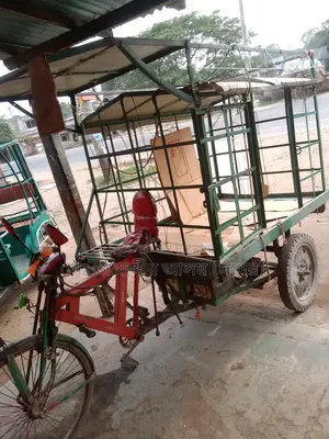 আমার ফুড আইটেম ডেলিভারির জন্য নিজস্ব মডেলের একটি গাড়ি বিক্রি করব।