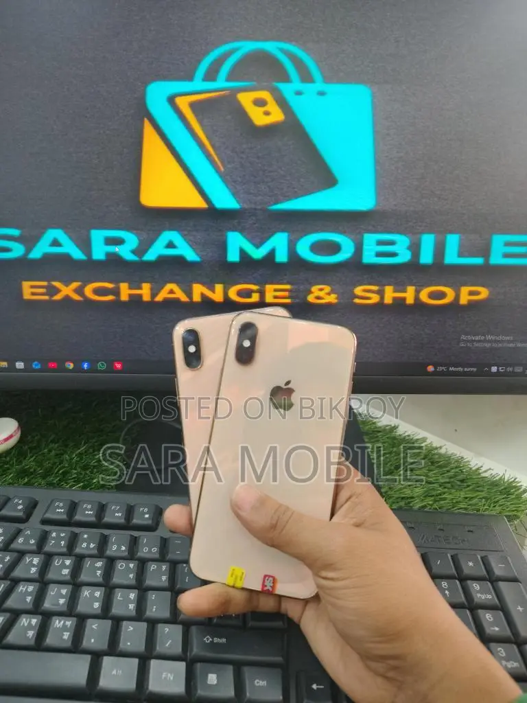Apple iPhone XS (Used)