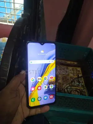 Samsung Galaxy M10 4G 2/32 GB (Used)