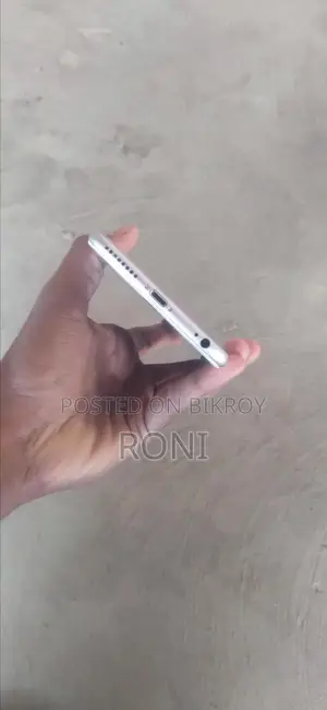 Apple iPhone 6 Plus . (Used)