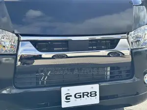 Toyota Hiace SUPER GL DARK PRIME 2021