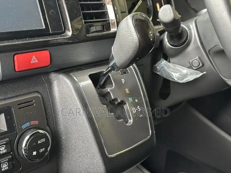 Toyota Hiace SUPER GL DARK PRIME 2021