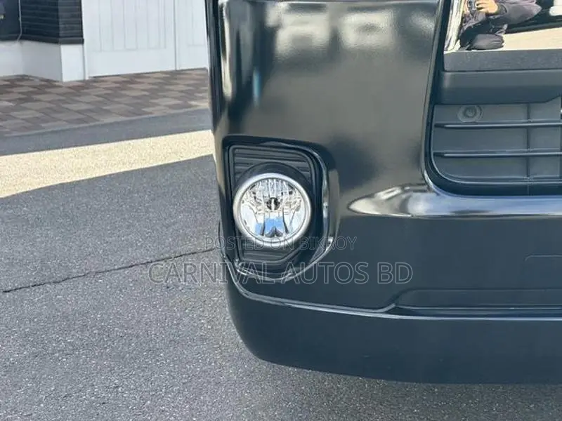 Toyota Hiace SUPER GL DARK PRIME 2021