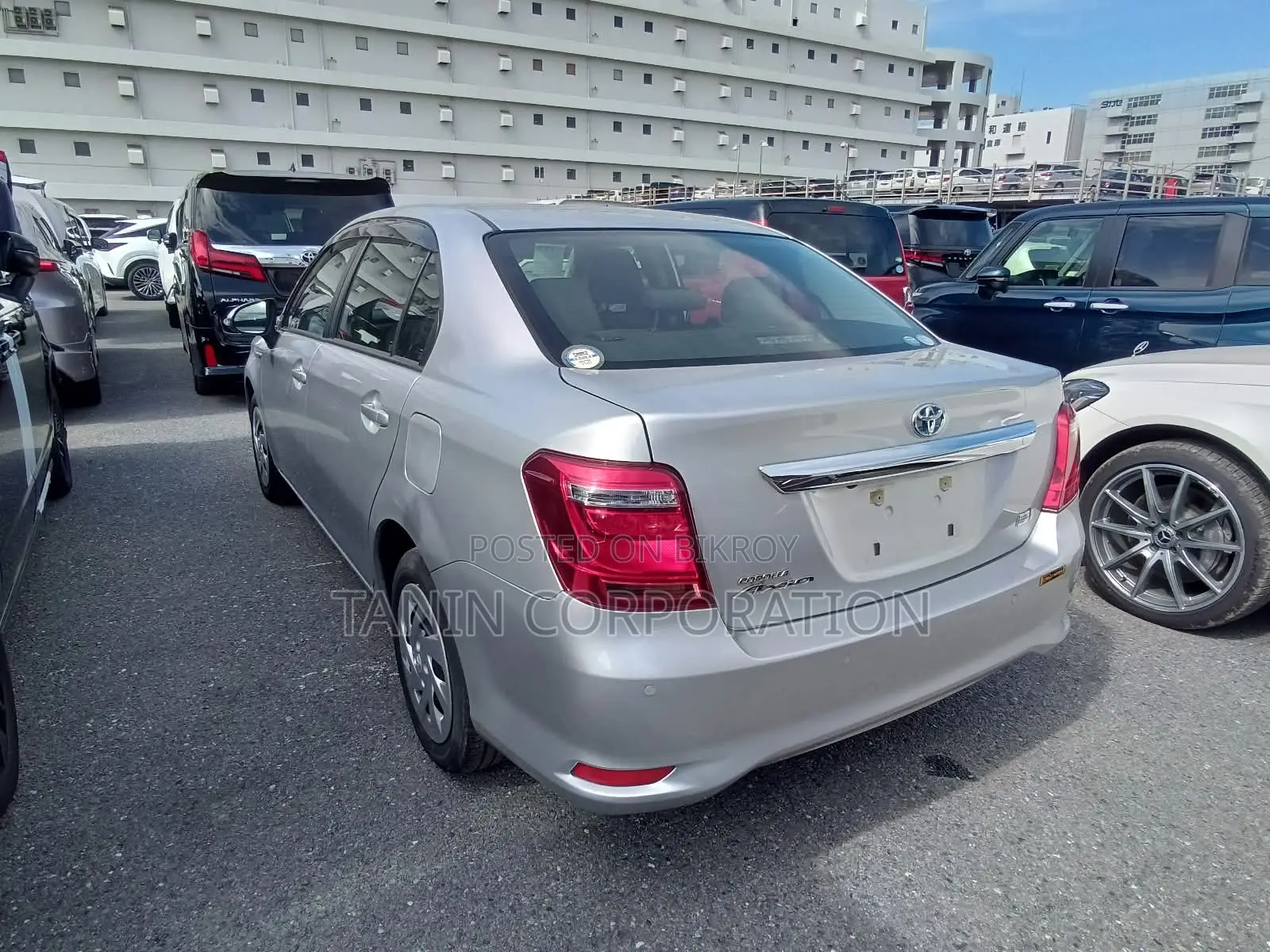 Toyota Axio Hybrid EX 2022