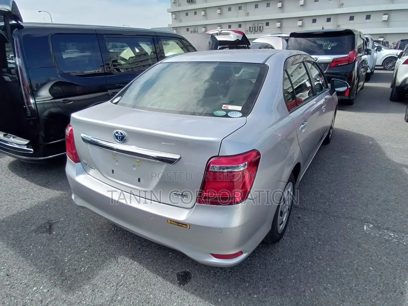 Toyota Axio Hybrid EX 2022