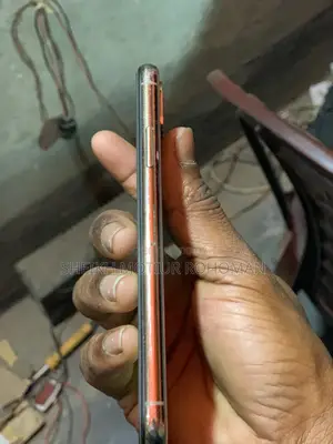 Apple iPhone XS (Used)
