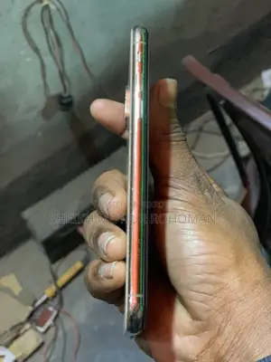 Apple iPhone XS (Used)