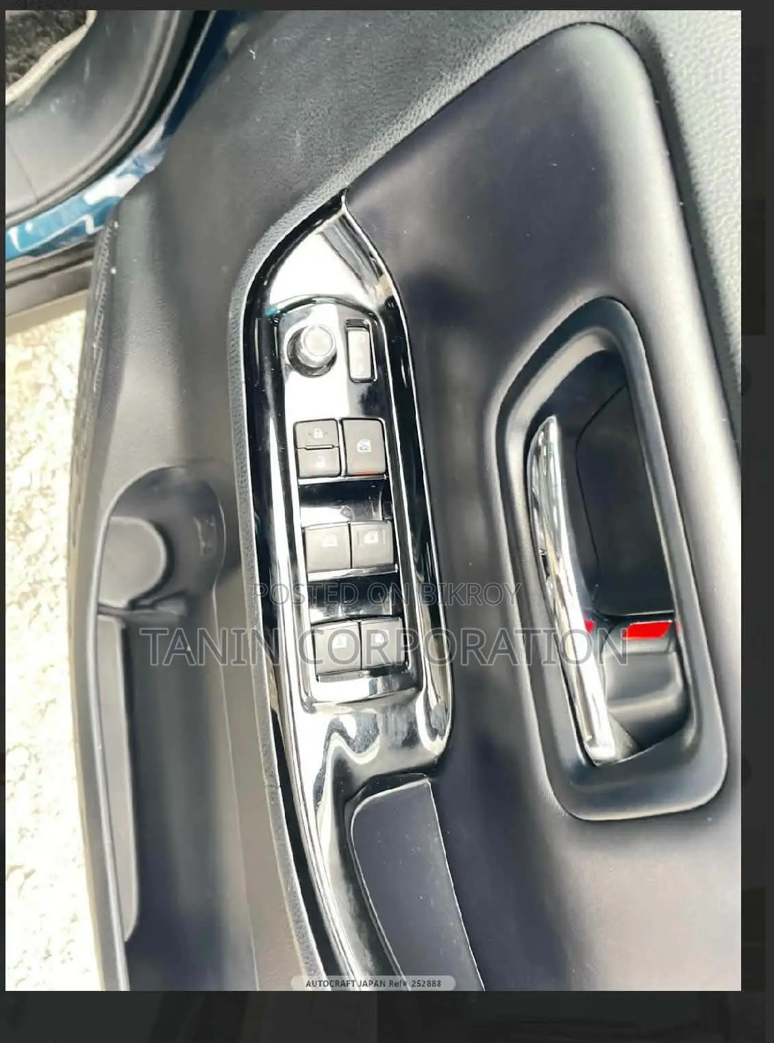 Toyota Noah Non Hybrid WXB V-2 2020