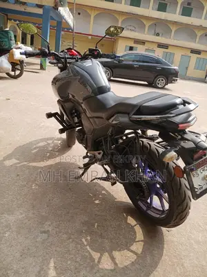 Yamaha FZS V3 Deluxe 2023